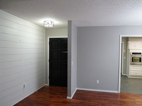Entry way