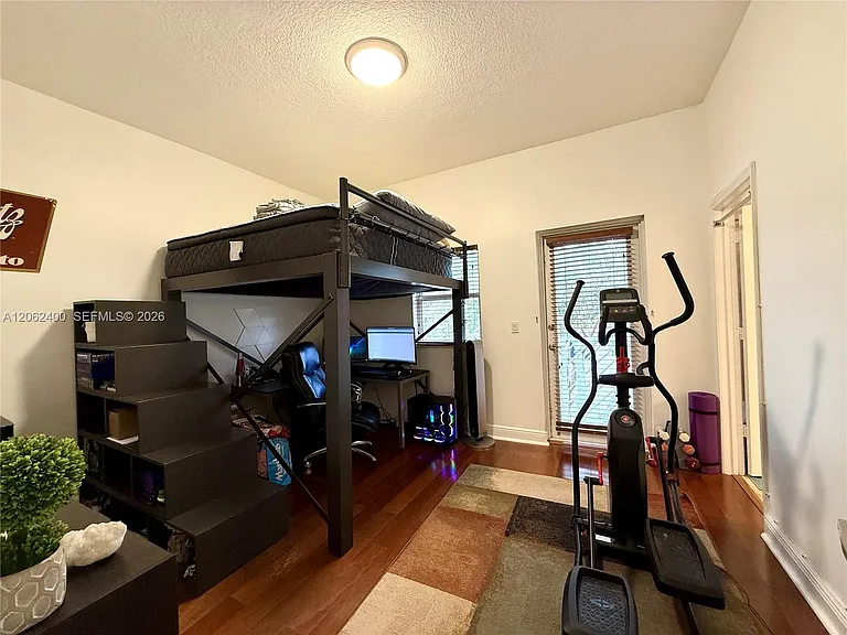 1033 SW 9th Ct #M-2 — Photo 19