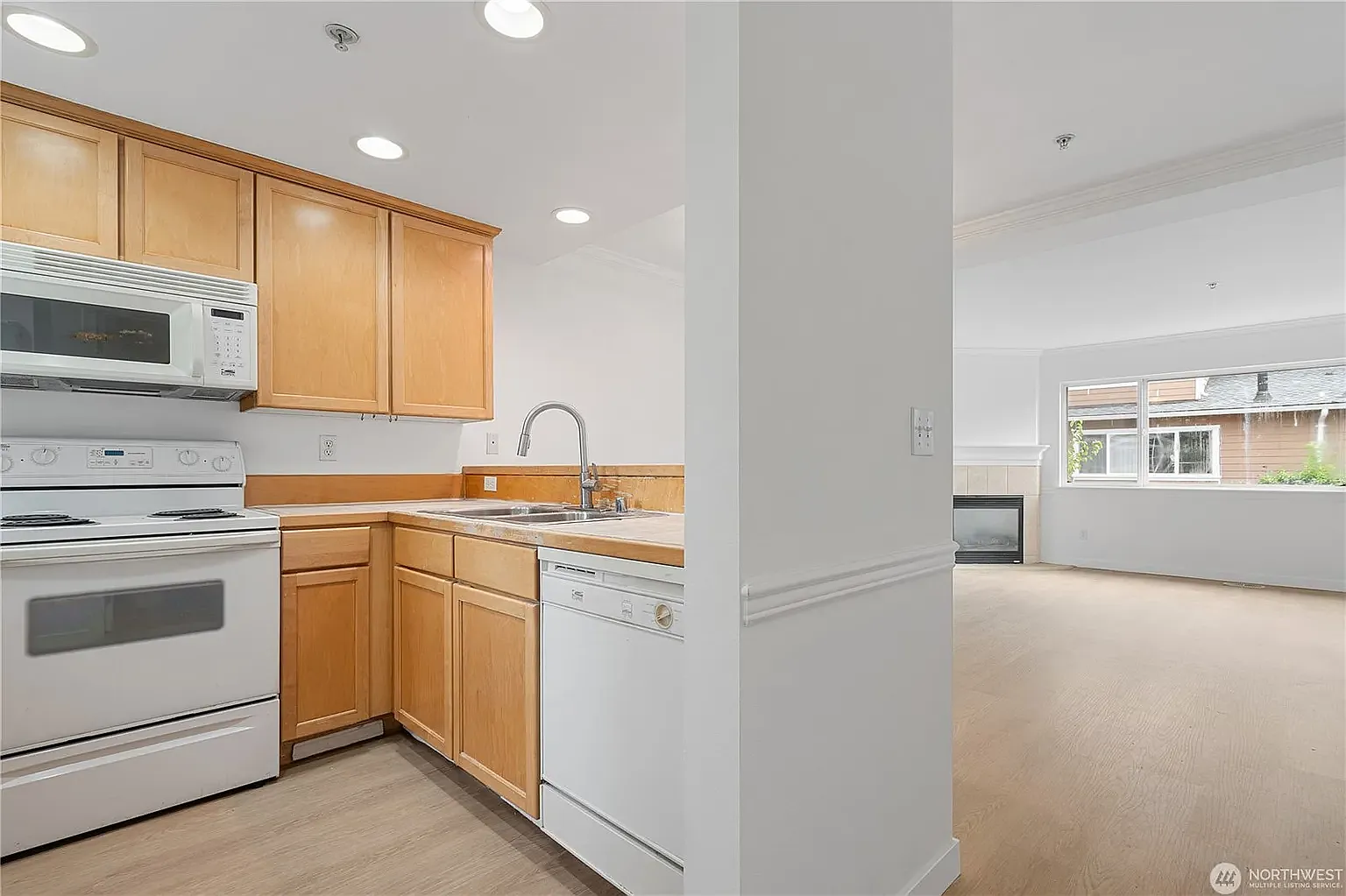 17921 Wong - 1 — Photo 3