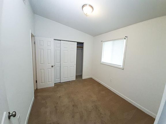 4th image of 1035 Southpark Dr