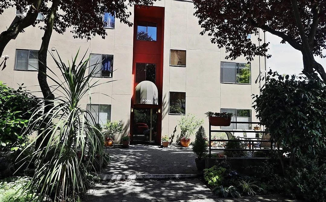 2 bed, 758 sqft, $2,350 — Photo 1