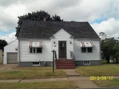 2011 15th St, Menominee, MI, 49858