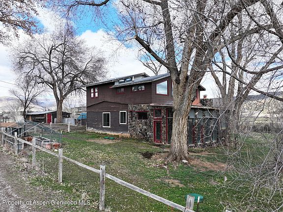 3rd image of 27459 Cedar Mesa Rd