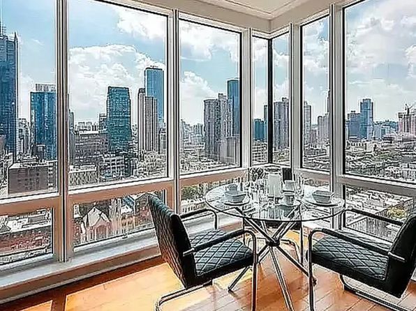 306 W 48th St APT 16B