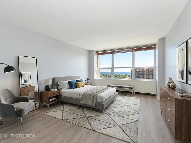 655 W Irving Park Rd #2106 — Photo 12