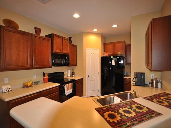 5th image of 782 Ashentree Dr