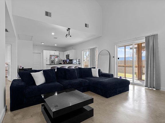 3rd image of 6508 Cohn St
