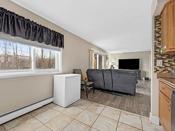 5th image of 4809 Engle Rd #1C