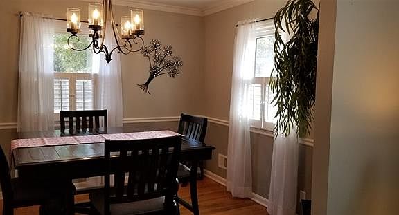 5th image of 300 Charmwood Ct