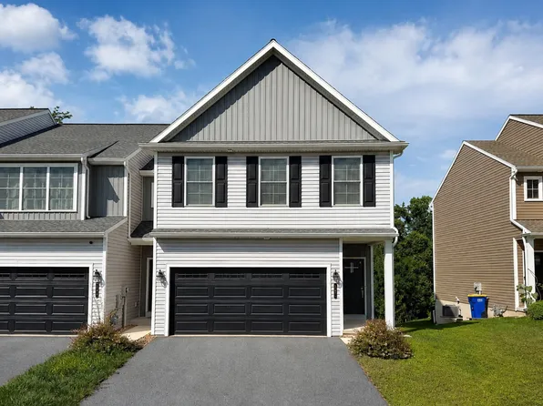 201 Sage Blvd, Middletown, PA 17057