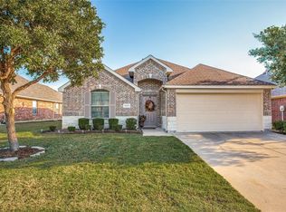 8143 Guadalupe Rd, Arlington, TX 76002