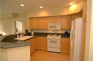 3rd image of 925 110th Ave NE Ph 8
