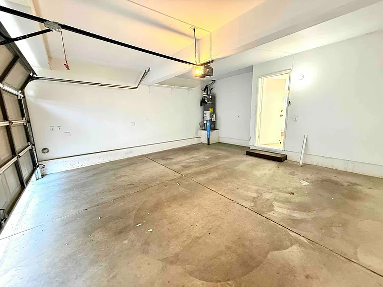 26009 Frampton Ave — Photo 29