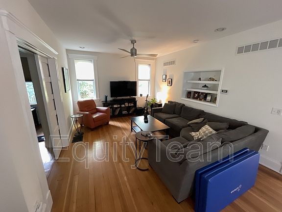 2nd image of 522 W Loveland Ave