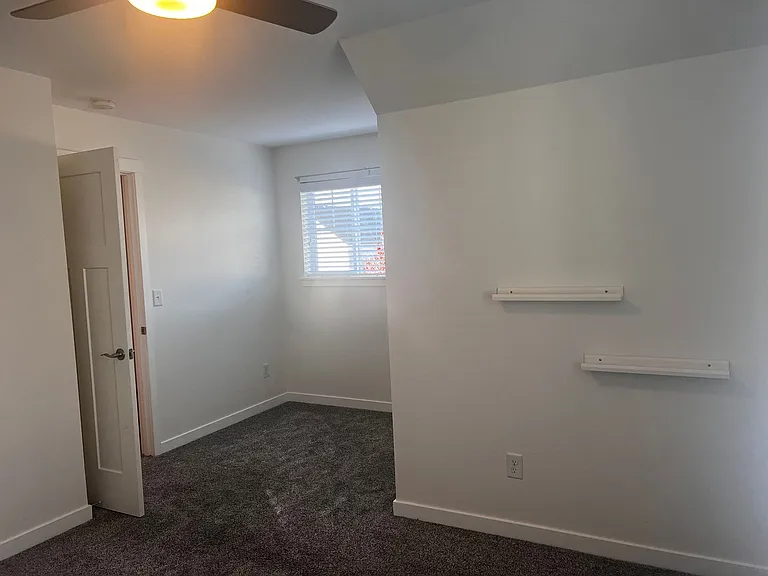 4704 Hadley St — Photo 18