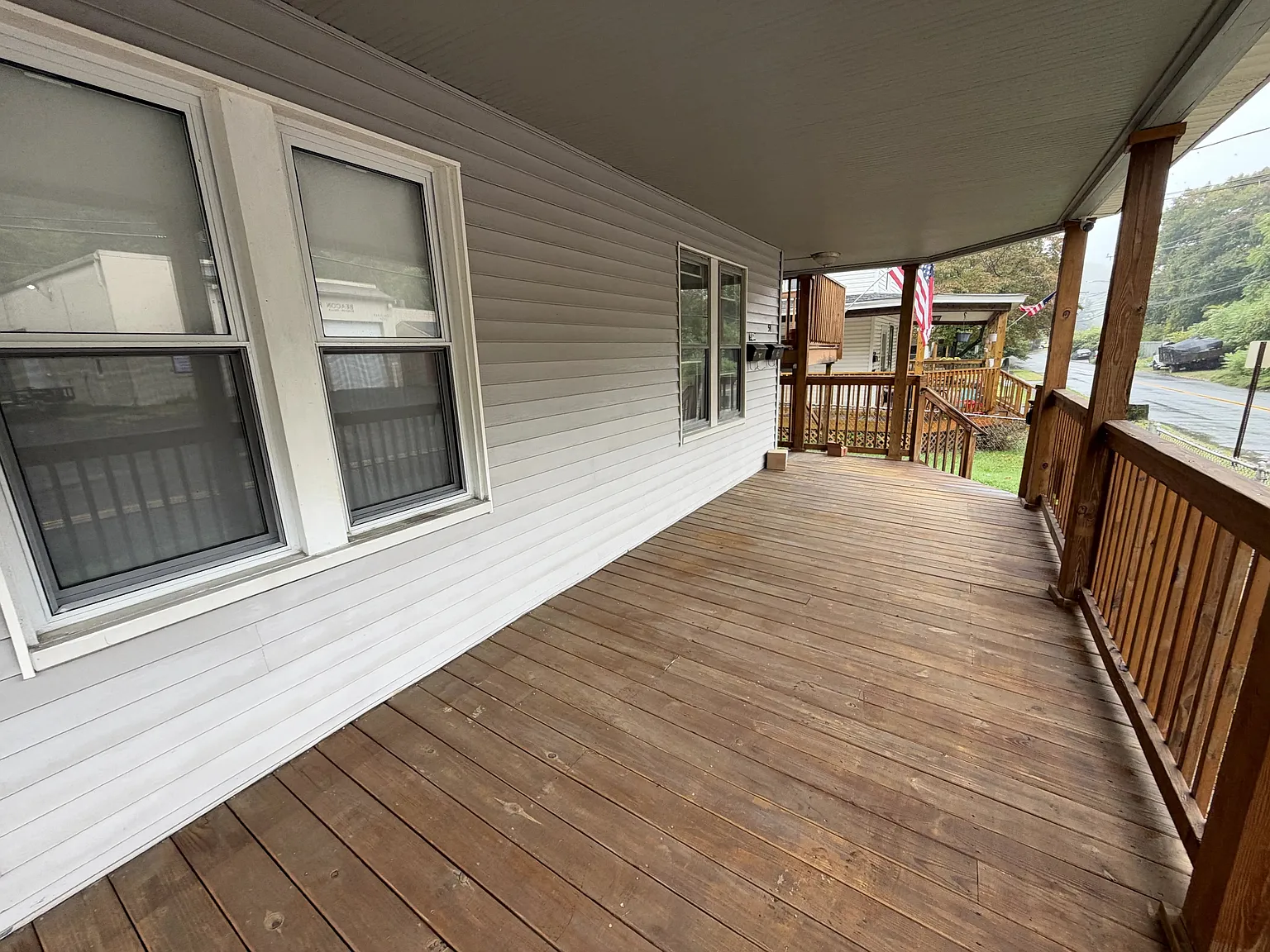 47 Railroad Avenue - 1 Fl — Photo 4