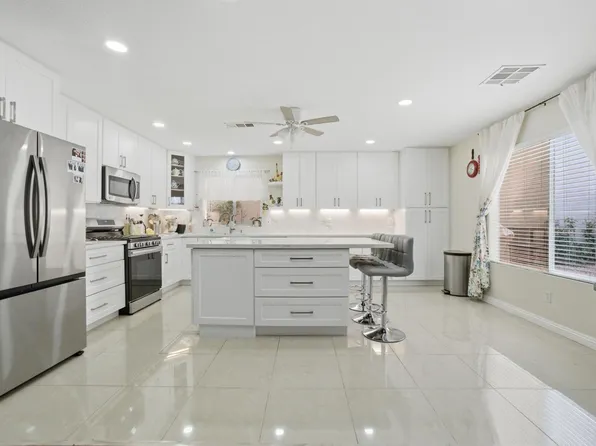 1301 Mount Hamilton Ct, Las Vegas, NV 89117