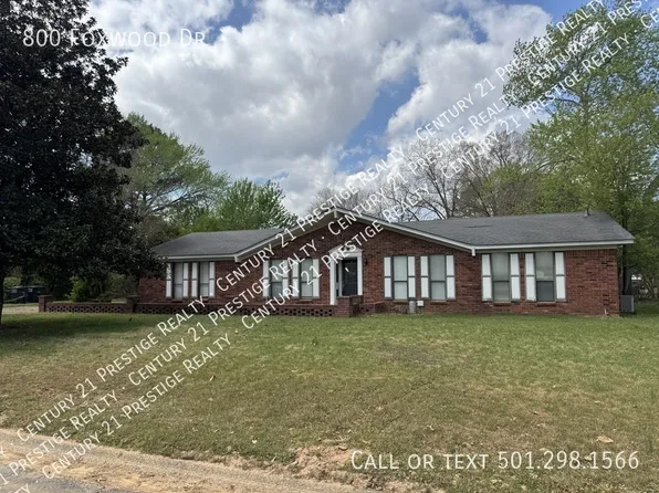 800 Foxwood Dr, Jacksonville, AR 72076