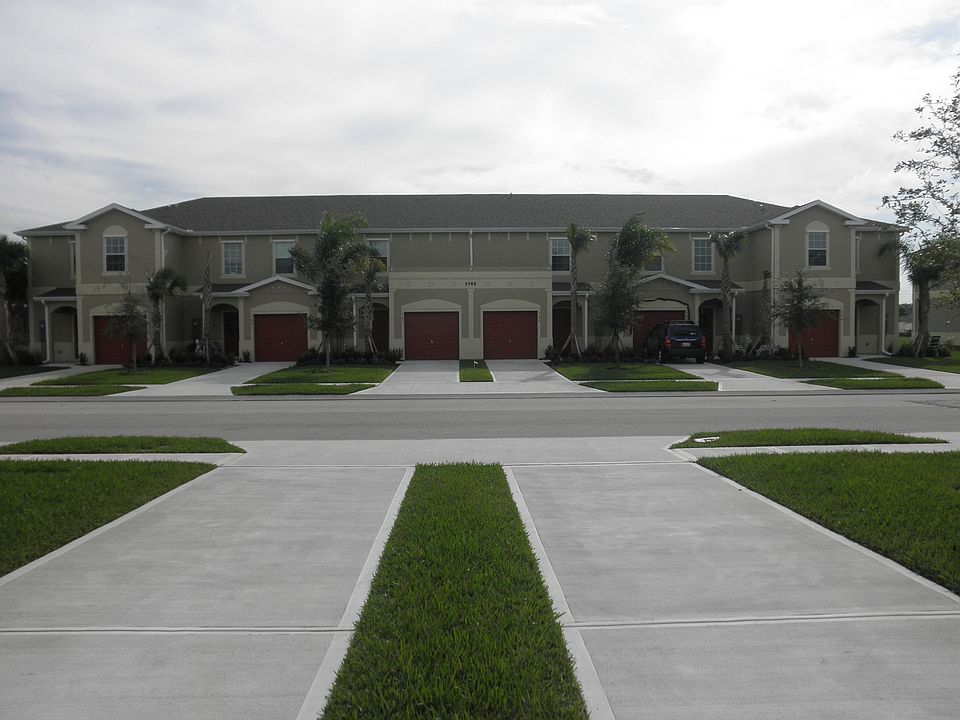 2710 Revolution St #102