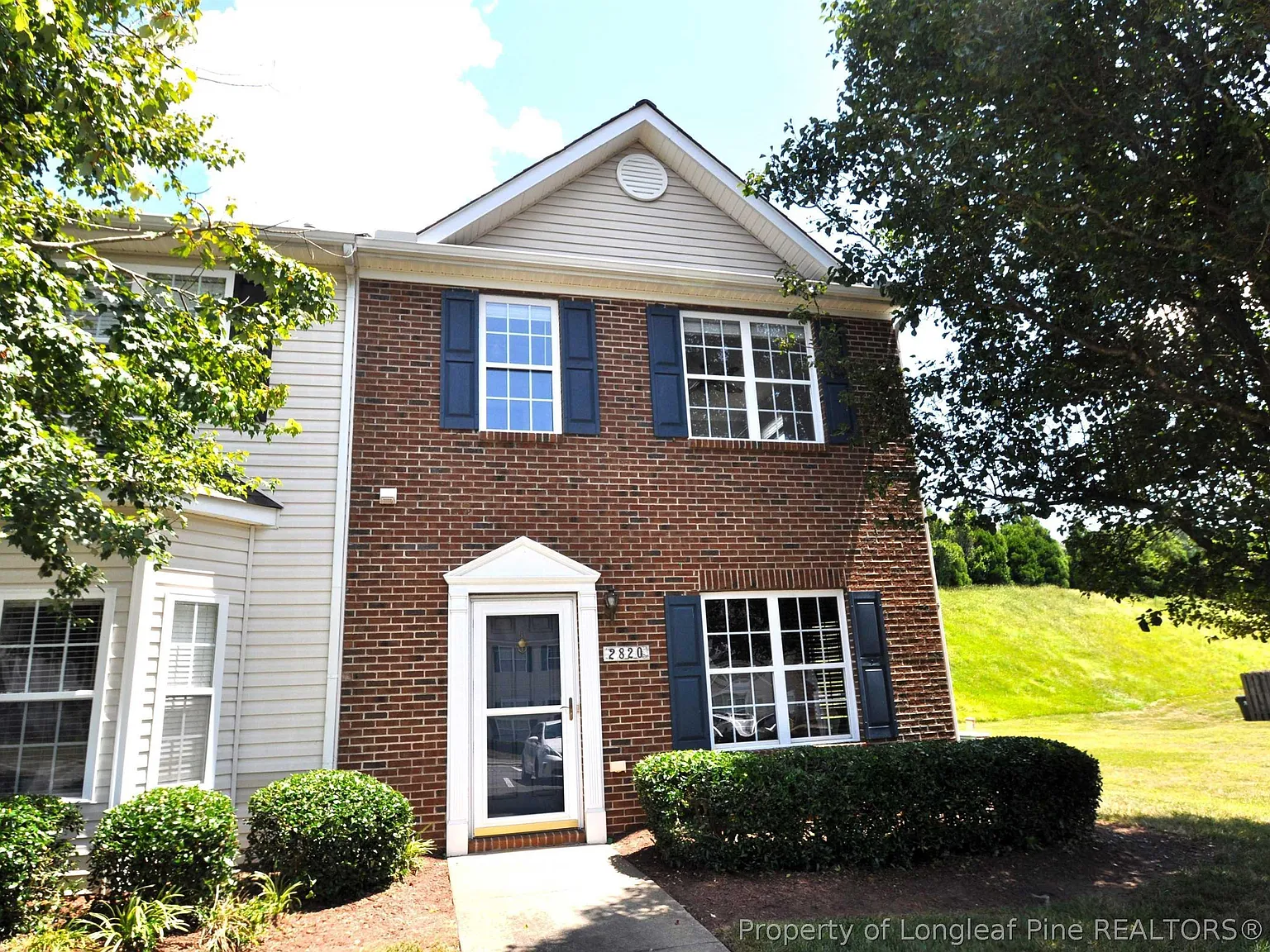 3 bed, 2.5 bath, $1,645 — Photo 1