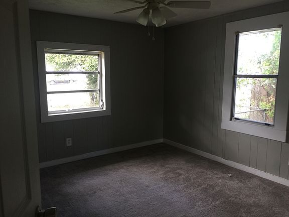 3rd image of 254 Willow Pl