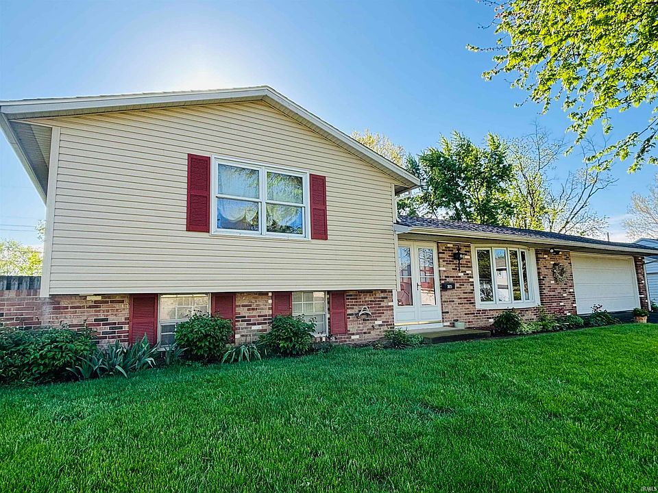 1st image of 3021 Chickasaw Ln