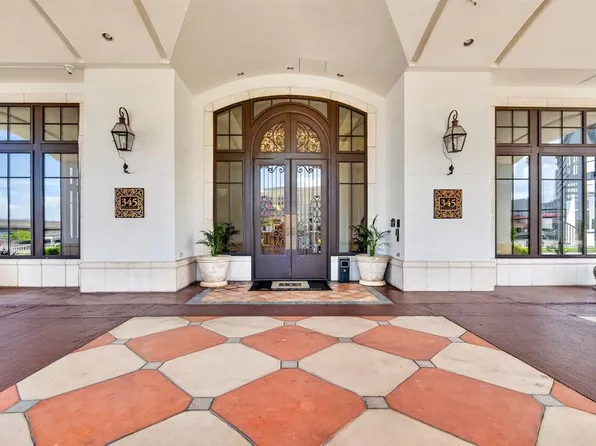 345 Bayshore Blvd APT 403, Tampa, FL 33606