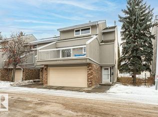 Heritage Lane (Steinhauer), Edmonton, AB T6J 3S6