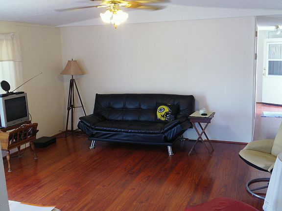 3rd image of 4675 N Shorebrooke Ave