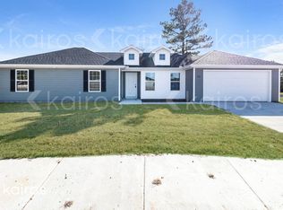 803 Granite Cir, Gravette, AR 72736
