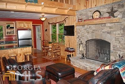 2nd image of 380 Kilby Mountain Trl