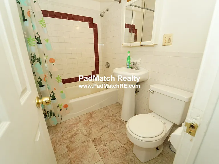 19 Egremont Rd #1 — Photo 10