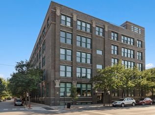 1327 W Washington Blvd APT 3A, Chicago, IL 60607