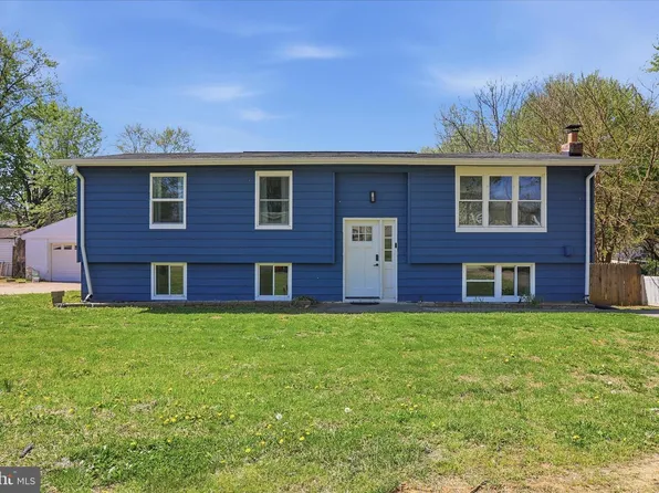 48 Anvil Rd, Kearneysville, WV 25430