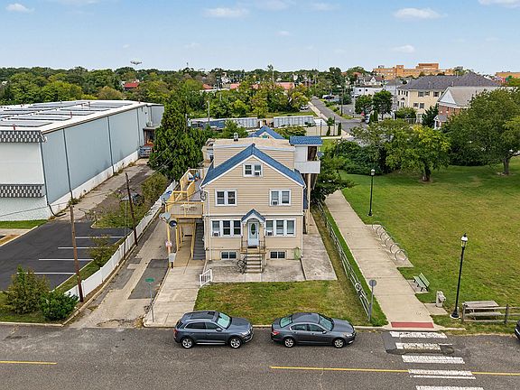 5th image of 1 Braddock Ave #1