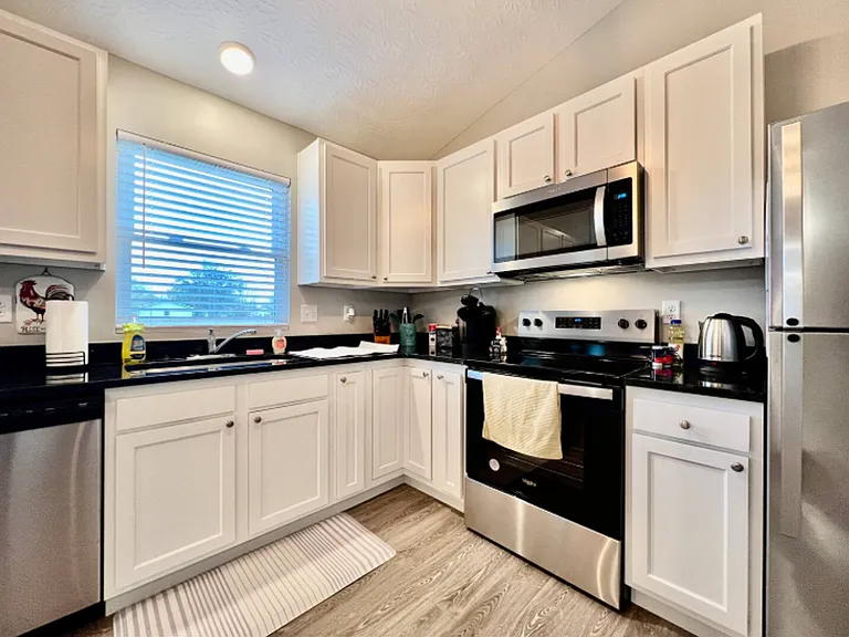 806 Pierson Rd — Photo 11