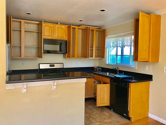 5th image of 249 San Bruno Ave