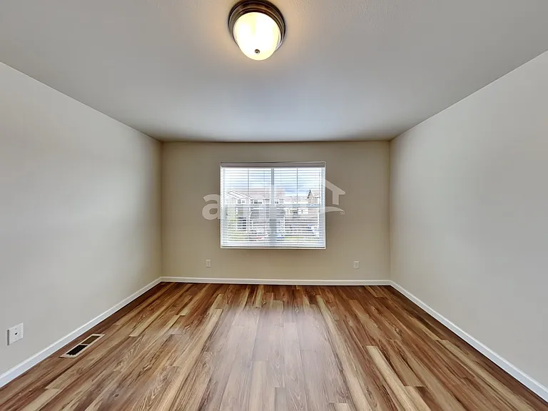 2681 Moore Ave — Photo 10
