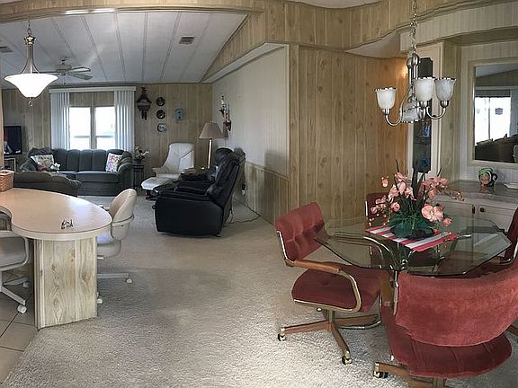 5th image of 257 Castle Dr