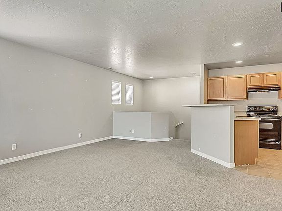 3rd image of 6755 Valence Ln