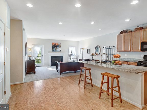 2nd image of 415 Alder Dr