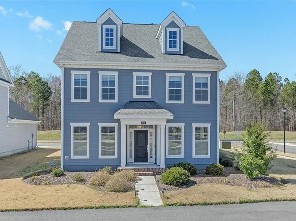 2216 Hampton Roads Pkwy, Chesapeake, VA 23321