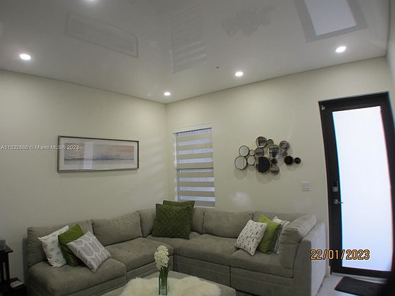5th image of 8151 NW 104th Ave #7