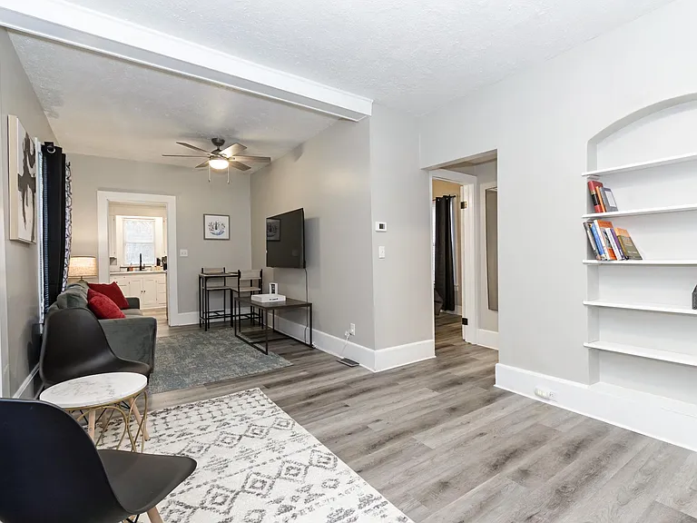 207 E Phoenix Ave — Photo 25