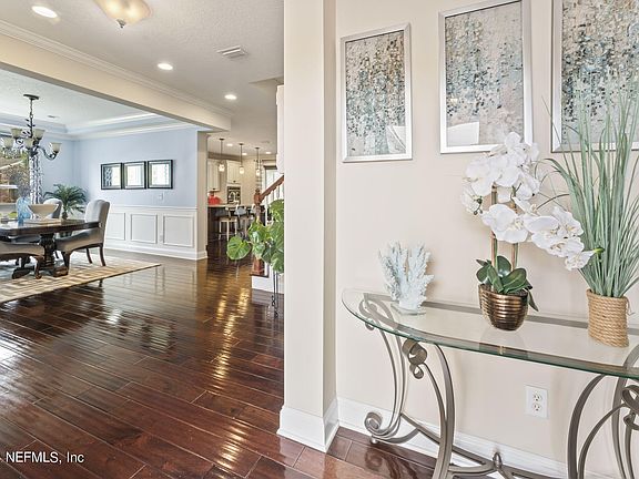 5th image of 514 CYPRESS TRAILS Drive