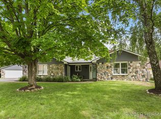 1150 Miede St, Jenison, MI 49428