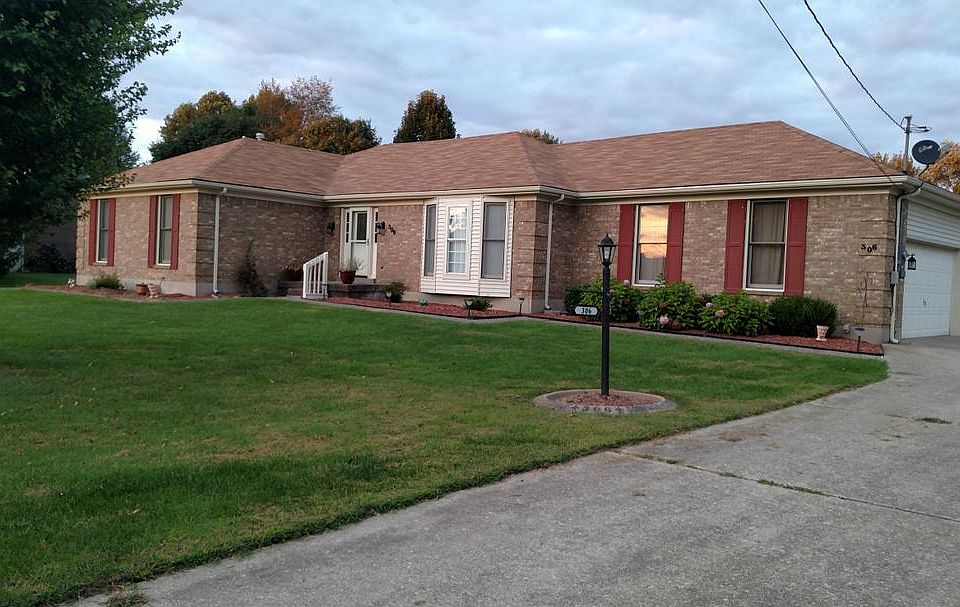 1st image of 306 Chimney Rock Dr