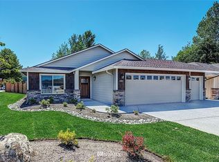 628 141st St SW #5, Lynnwood, WA 98036