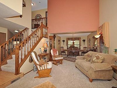 3rd image of 8764 Knollwood Dr