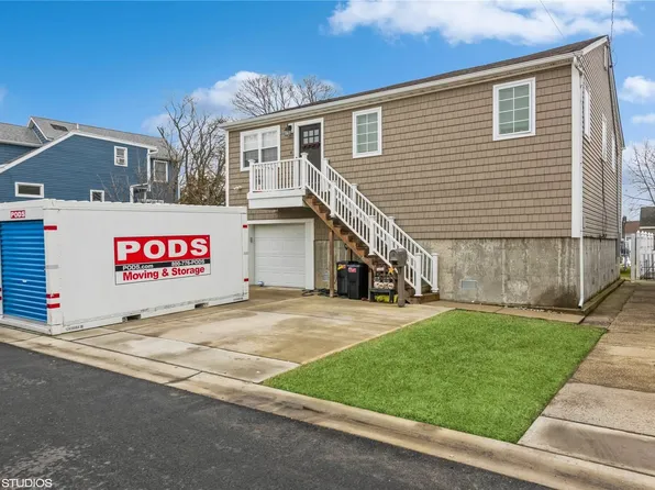 4 Martin Street W, East Rockaway, NY 11518